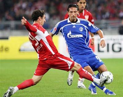 奏而闻名 奏而闻名